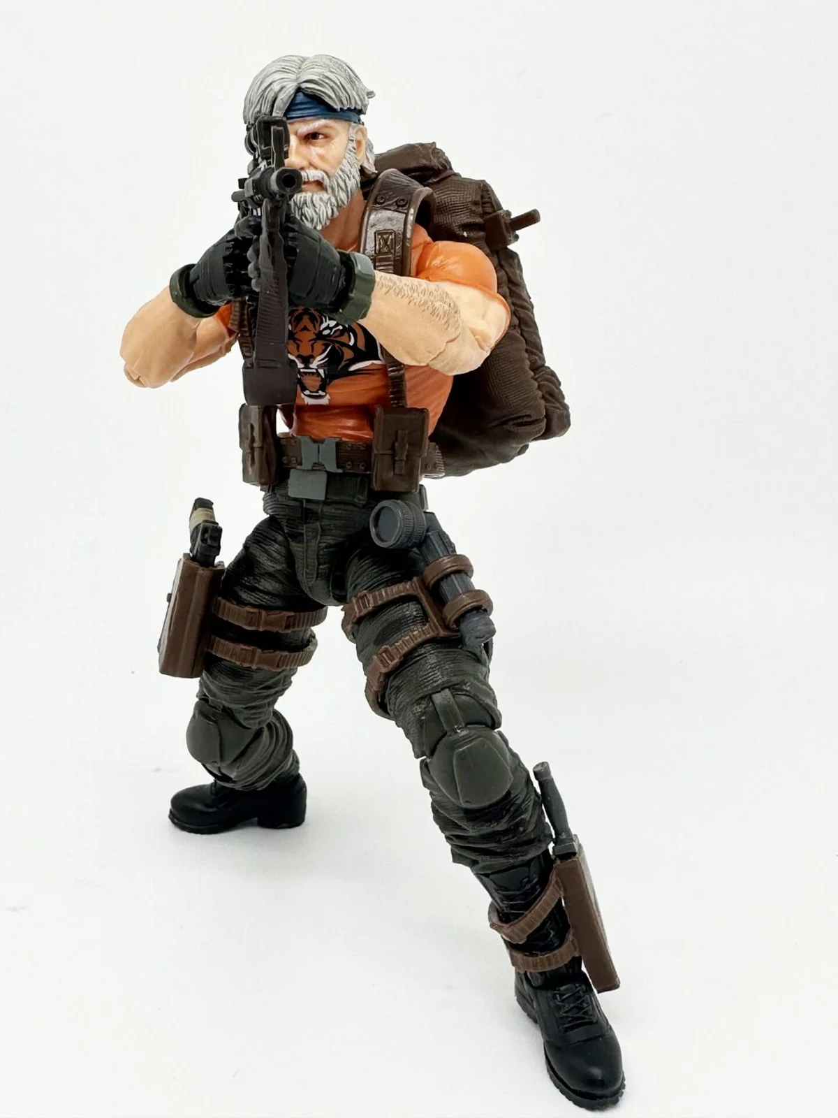 GI Joe Classified Tiger Force Outback action pose 2