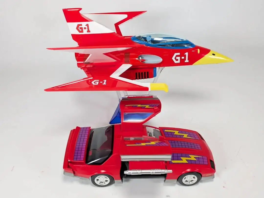 Gatchaman II G 1 Eagle Sharp with Ken the Eagle In Hand Images 13m