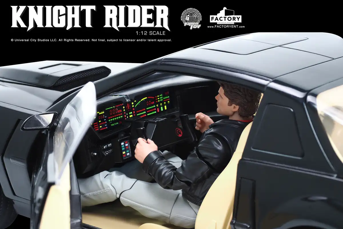 Knight Rider Twelfth Scale SPM KITT with Michael Knight by Ramen Toy 11