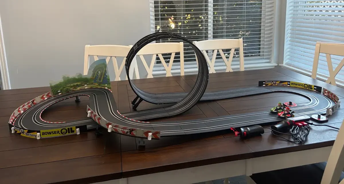 Mario Kart Carrera Go 11