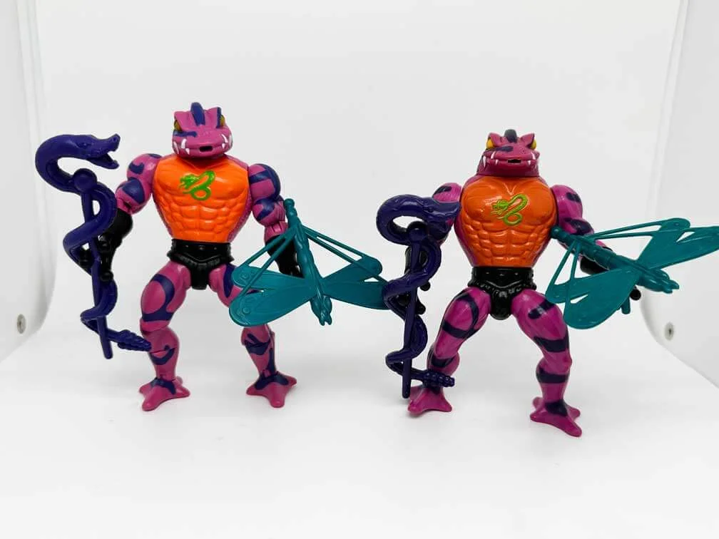 Masters-of-the-Universe-Origins-Tung-Lashor-vs-vintafe-front