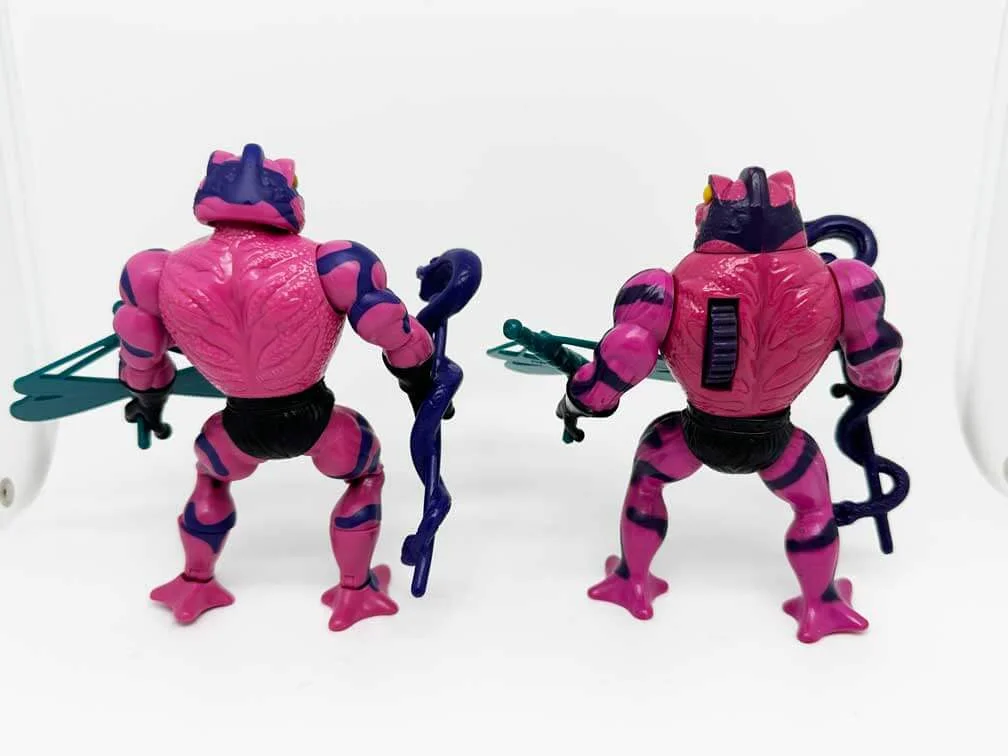 Masters-of-the-Universe-Origins-Tung-Lashor-vs-vintage-rear