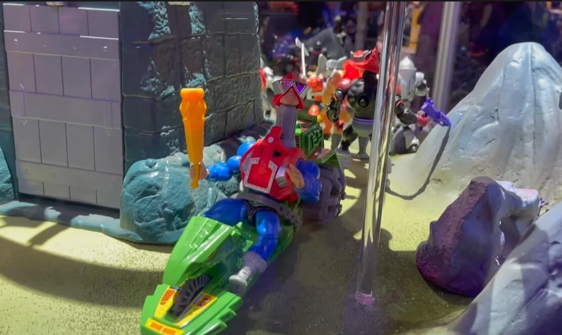 Mekaneck & Road Ripper 2022 SDCC GDL Video screen shot 4