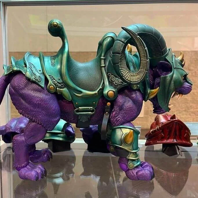 Panthor Mondo Masters of the Universe Deluxe Figure Reveal 3