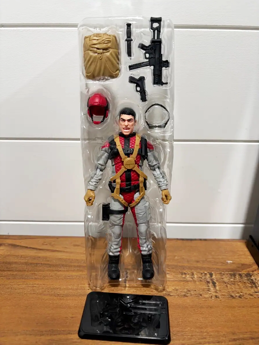 Retro Cardback Crazylegs GI Joe Classified Series IH 4