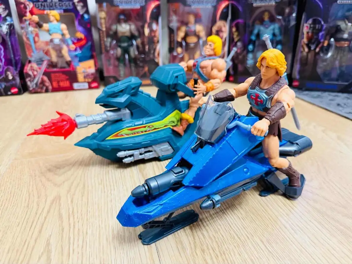 Sky Sled MOTU Core vs MOTU Origins Sky Sled 4