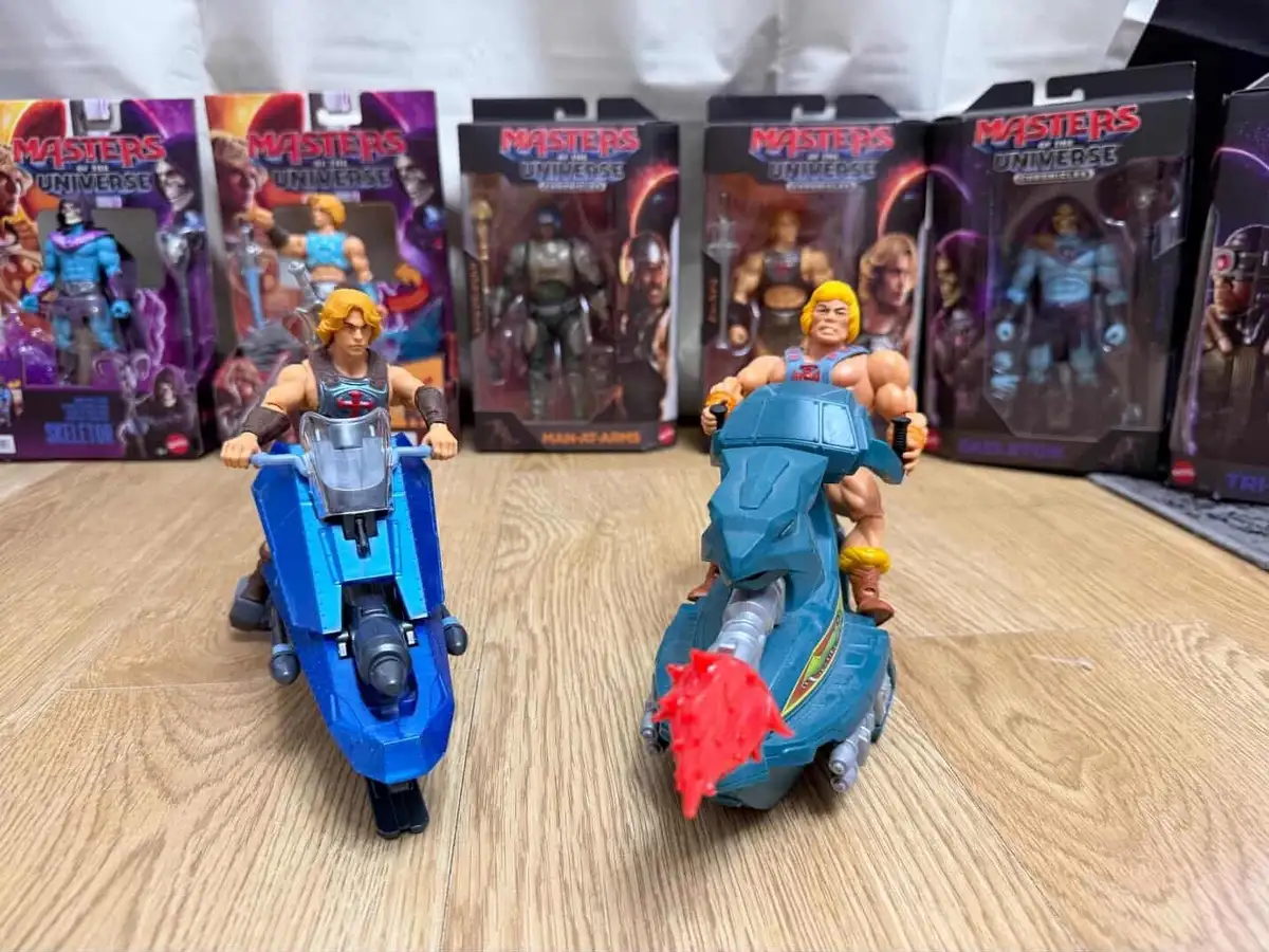 Sky Sled MOTU Core vs MOTU Origins Sky Sled 6