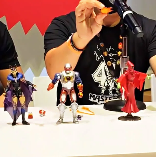 Sorceress Evil-Lyn Roboto Shadow Weaver Masterverse MOTU Figure Reveal