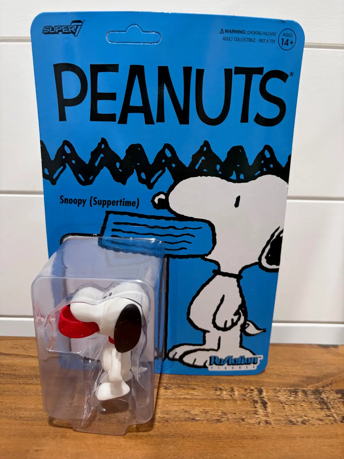 Super7 ReAction Peanuts ReAction Snoopy IH 1