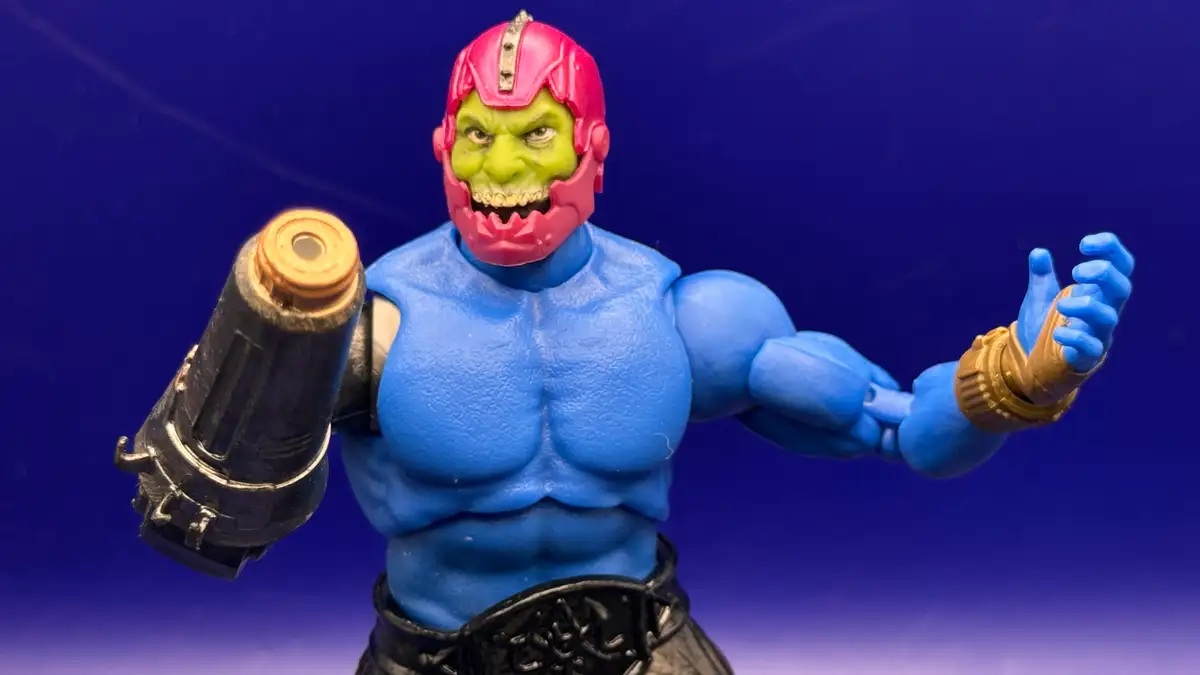 Trap Jaw MOTU Chronicles In Hand Review 11
