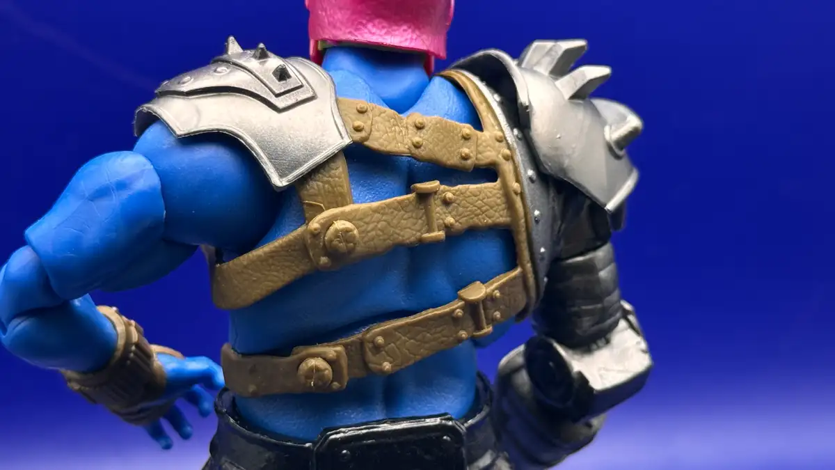 Trap Jaw MOTU Chronicles In Hand Review 5