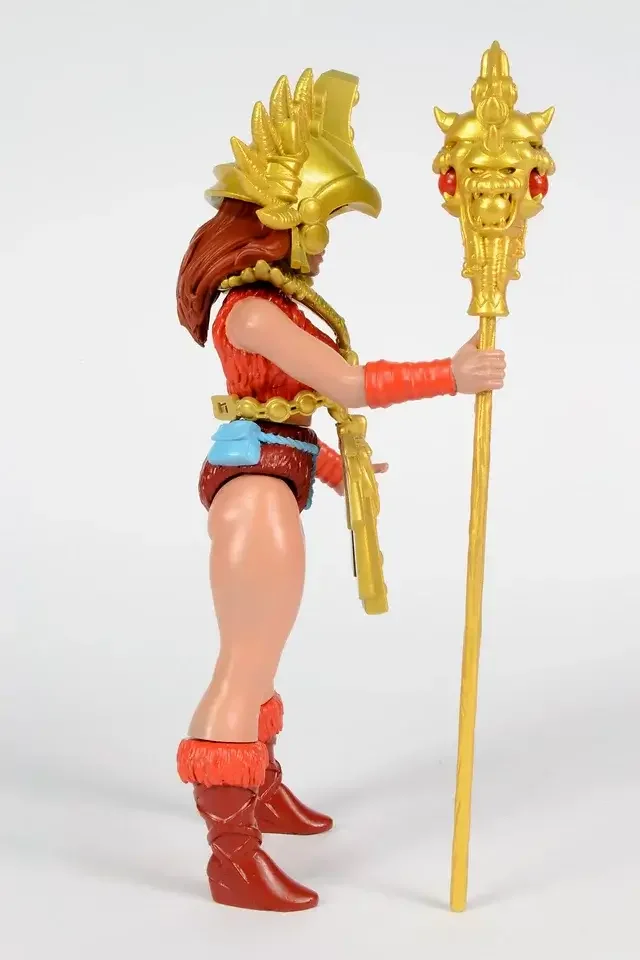 Yondara Legends of Dragonore Figure Side