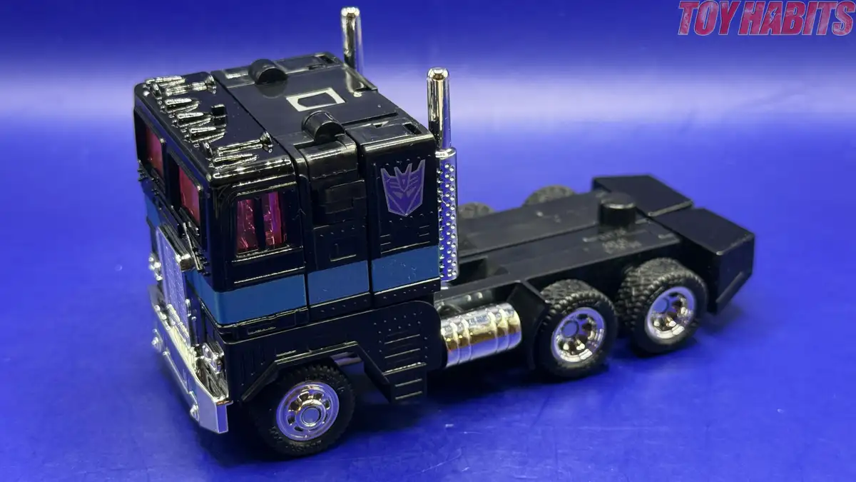 Nemesis Prime C 01N Transformers Missing Link Review 11