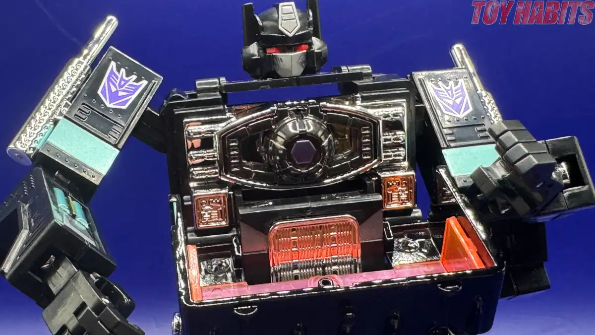 Nemesis Prime C 01N Transformers Missing Link Review 6