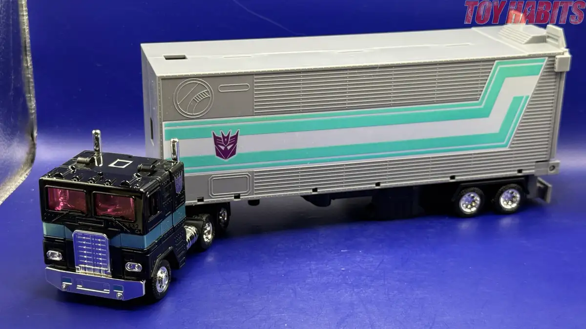 Nemesis Prime C 01N Transformers Missing Link Review 8