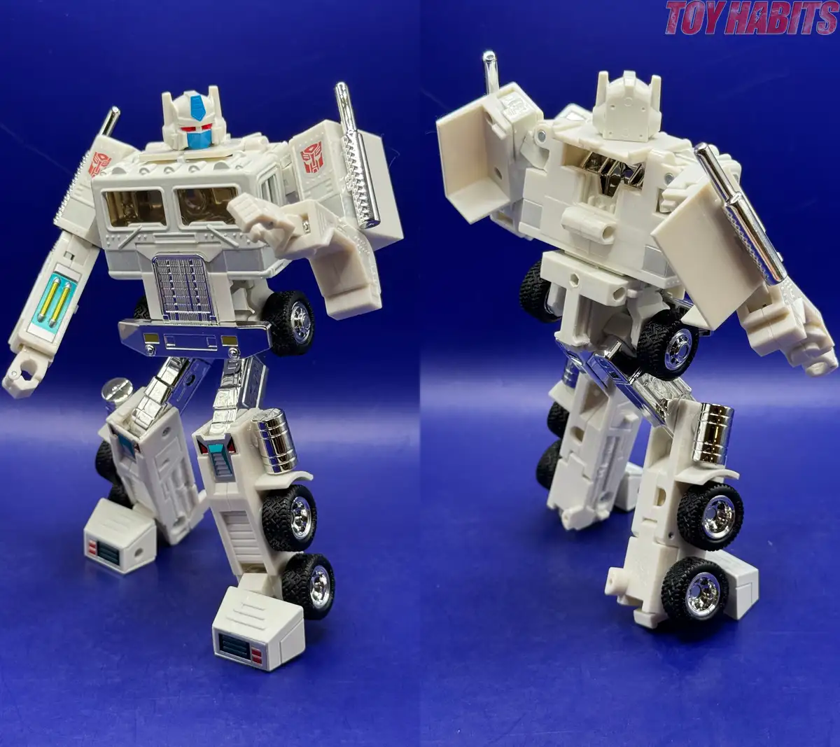 Ultra Magnus C 10 Transformers Missing Link Review 20