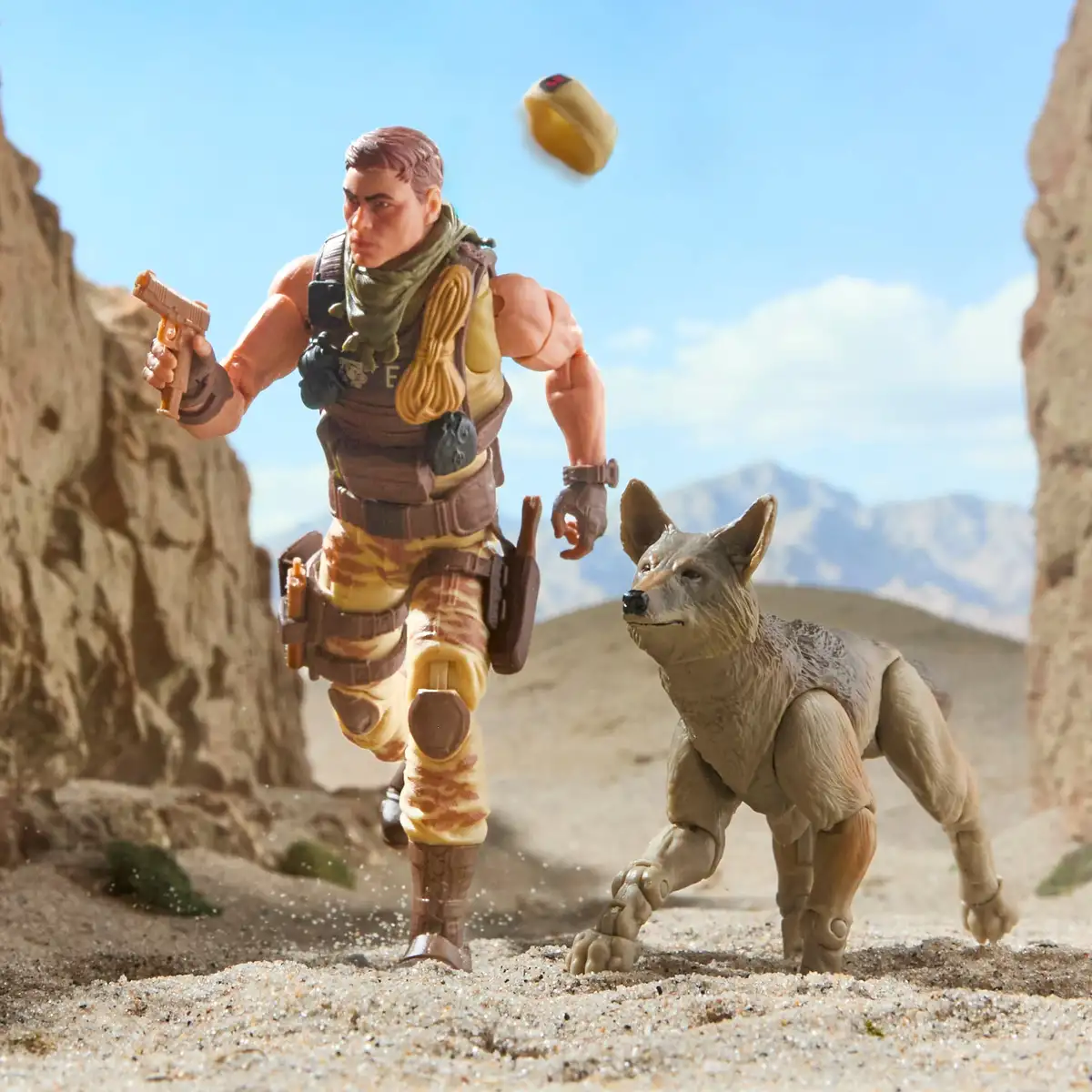 GI Joe Classified Series Dusty and Sandstorm 7