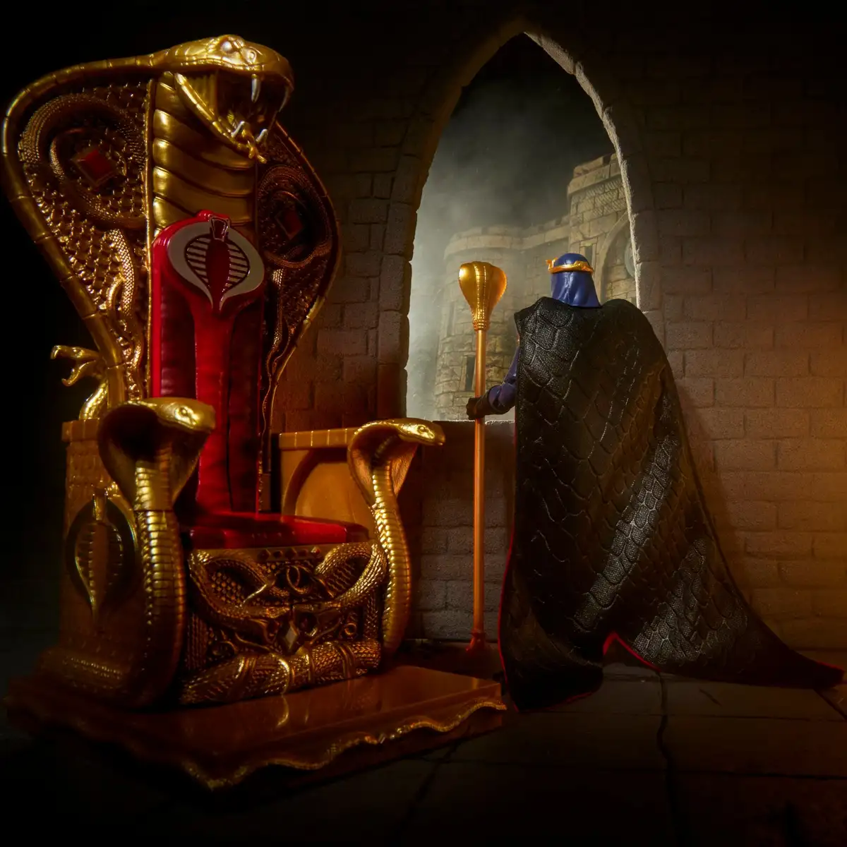 GI Joe Classified Series Hooded Cobra Commander with Throne Set 7