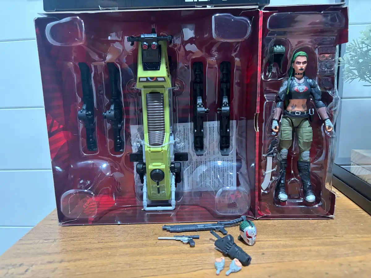 GI Joe Classified Zanya & Dreadnok Chameleon IH 5