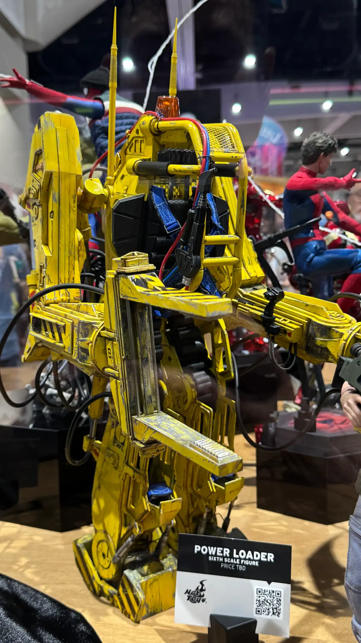 Aliens 40th Anniversary Hot Toys SDCC 2026 Booth Images 16