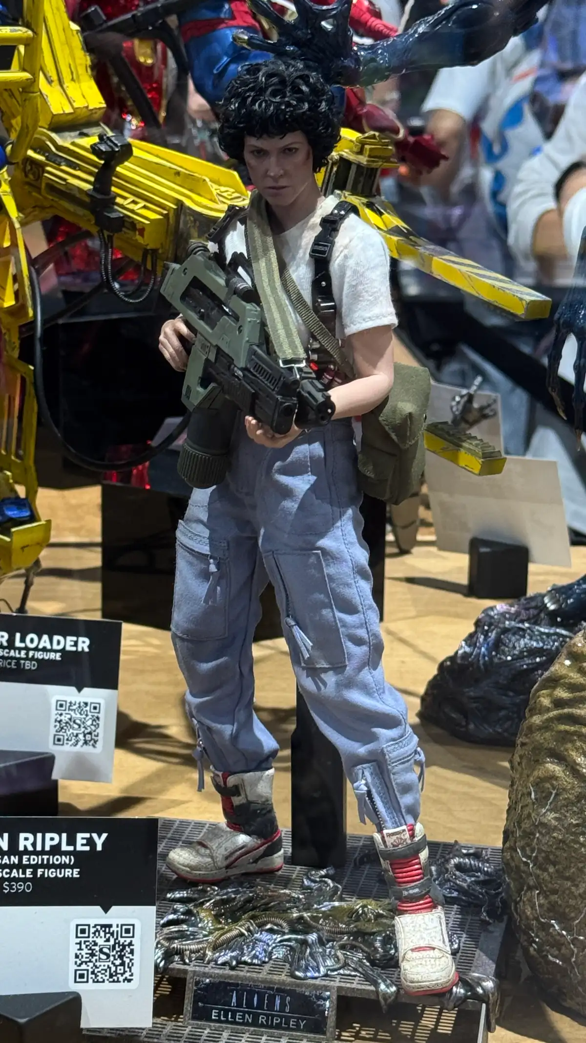 Aliens 40th Anniversary Hot Toys SDCC 2026 Booth Images 20