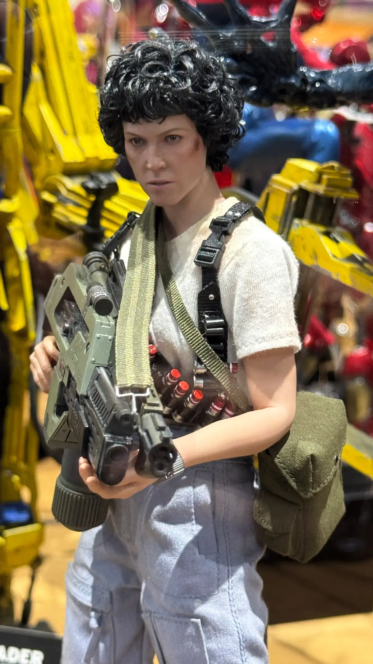 Aliens 40th Anniversary Hot Toys SDCC 2026 Booth Images 22