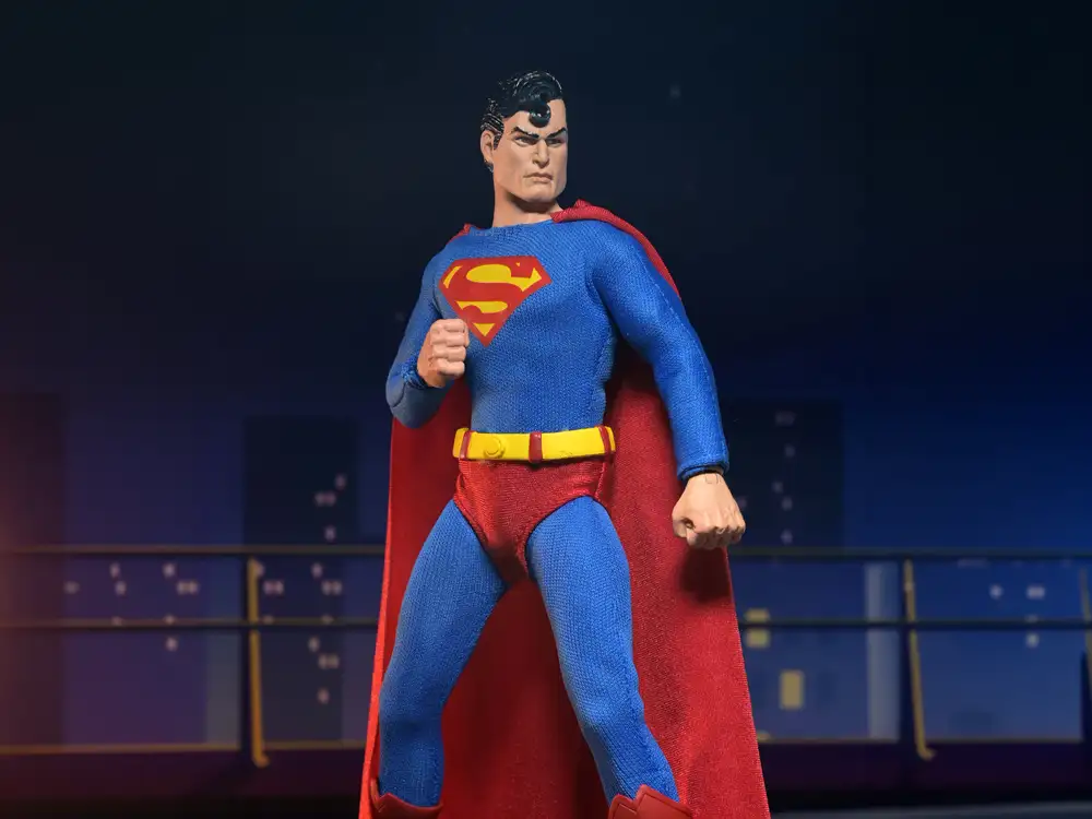 DC Comics Superman 8 Clothed Action Figure 01