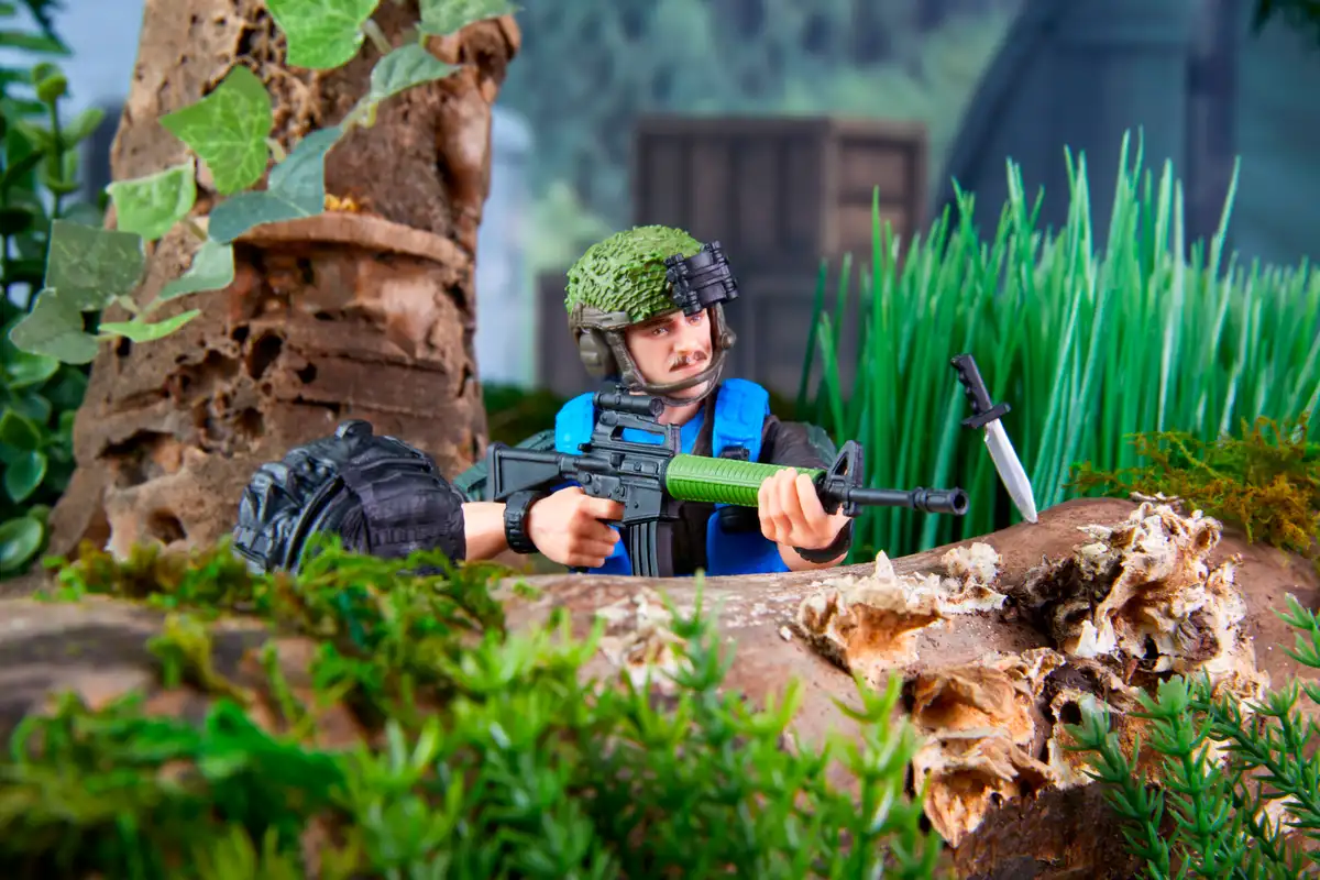 G.I. JOE CLASSIFIED SERIES #220, MAD MARAUDERS FOOTLOOSE, MUTT, & JUNKYARD (24)