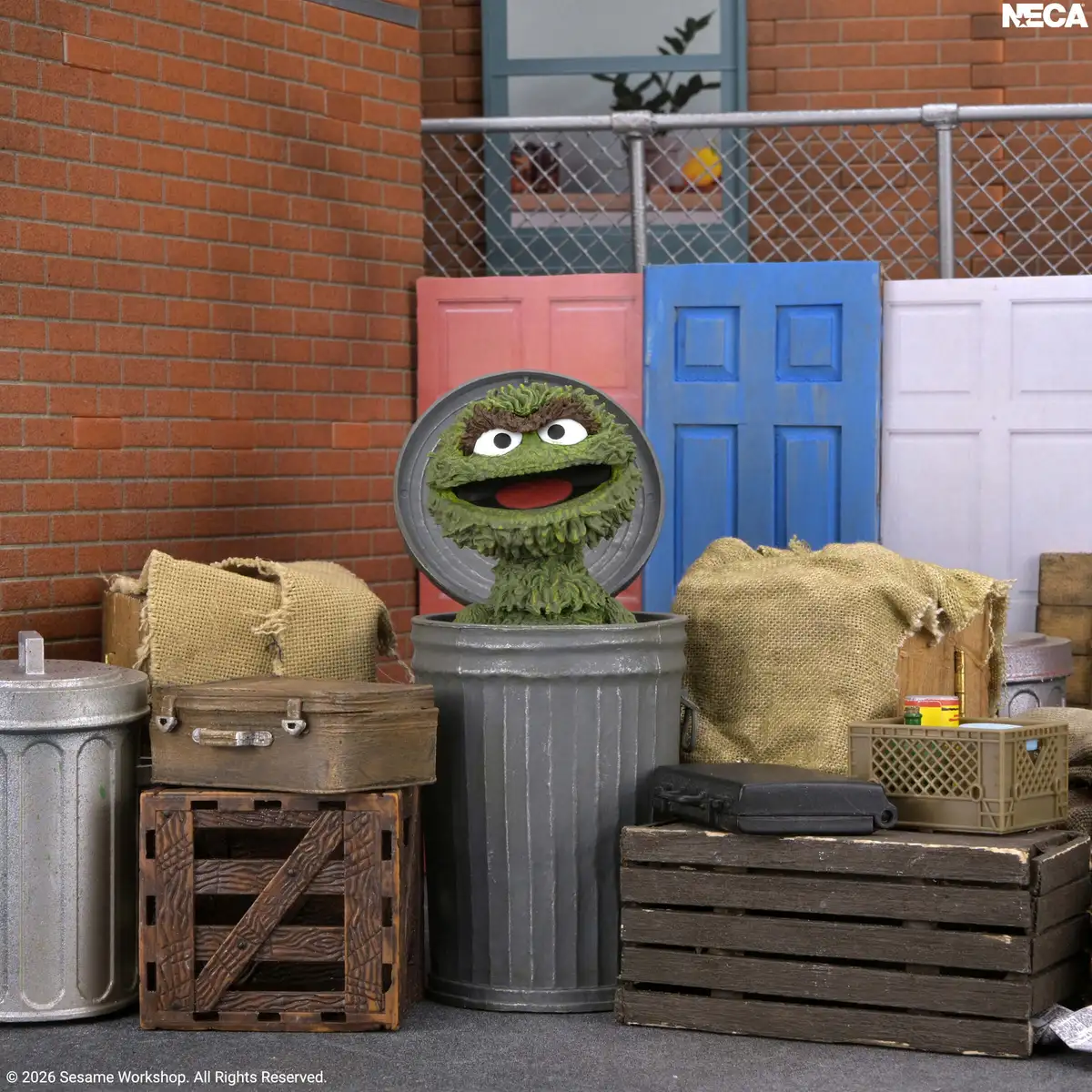Sesame Street Ultimate Oscar the Grouch Action Figure 03