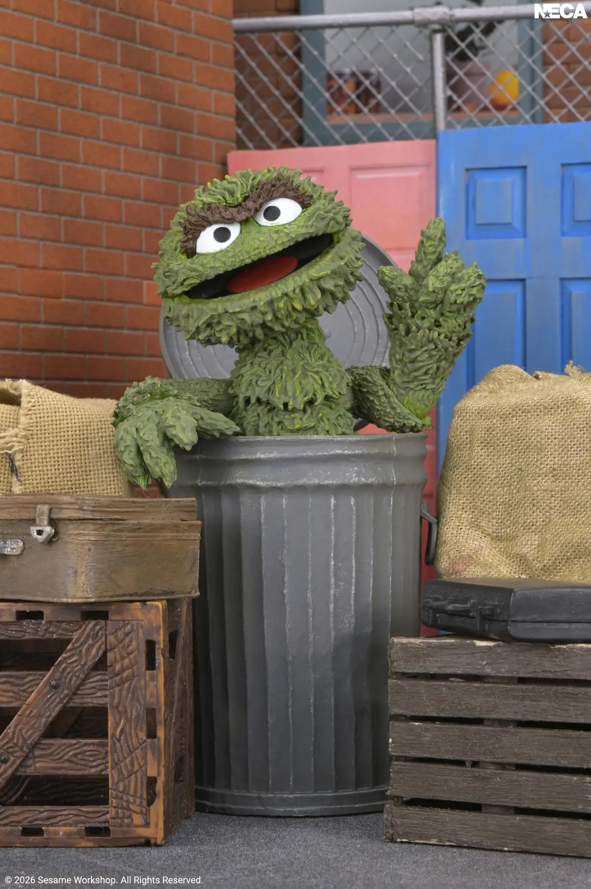 Sesame Street Ultimate Oscar the Grouch Action Figure 04