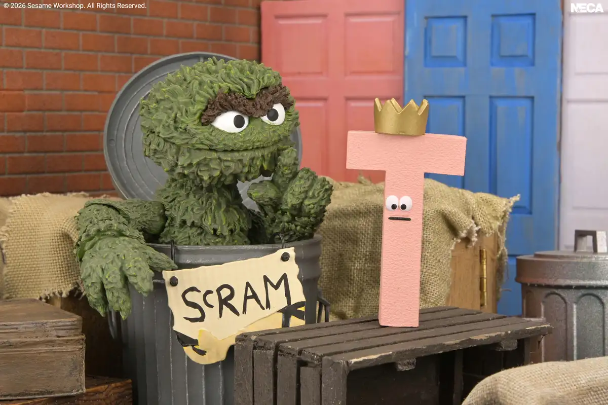 Sesame Street Ultimate Oscar the Grouch Action Figure 10