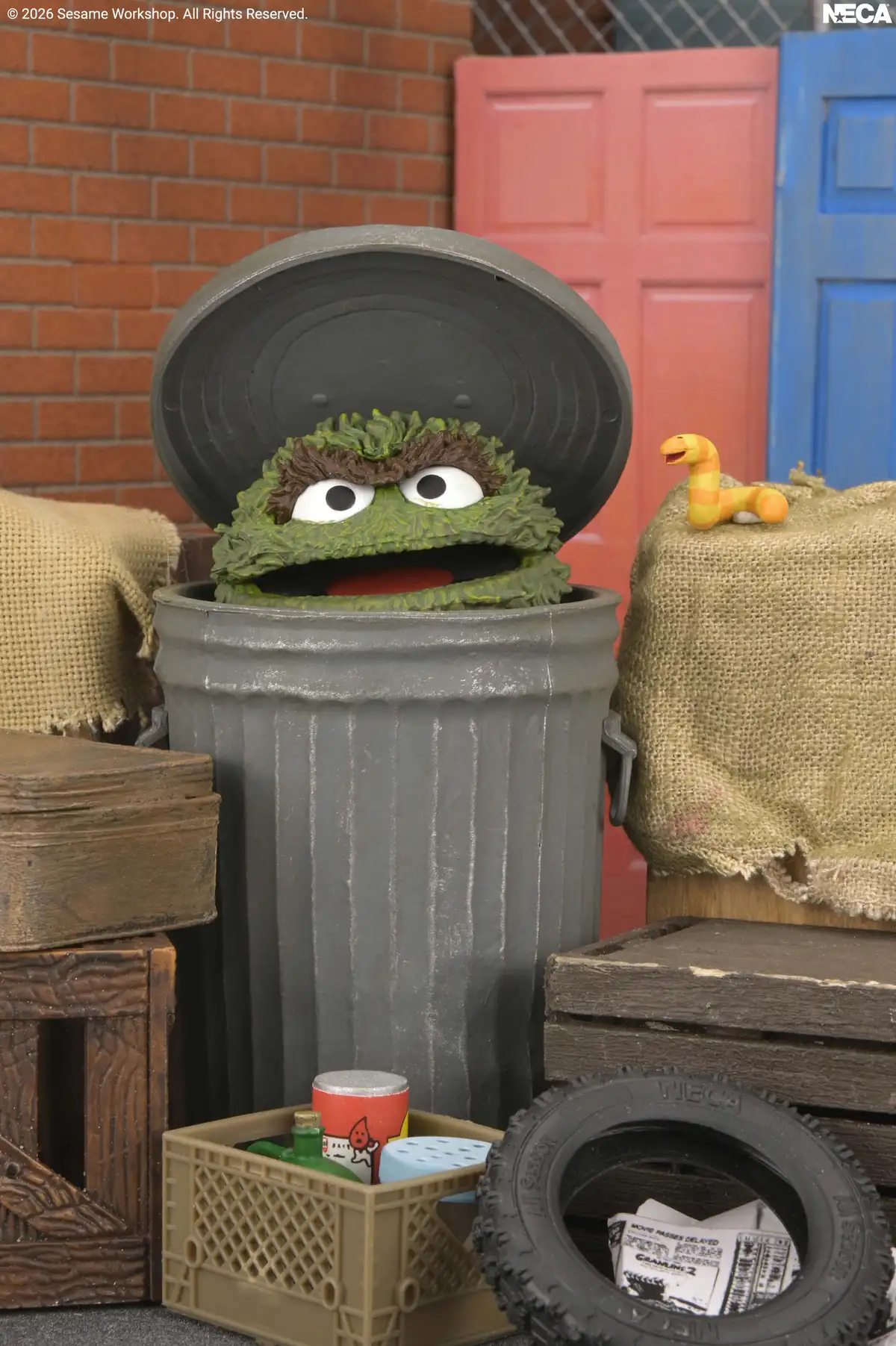 Sesame Street Ultimate Oscar the Grouch Action Figure 13