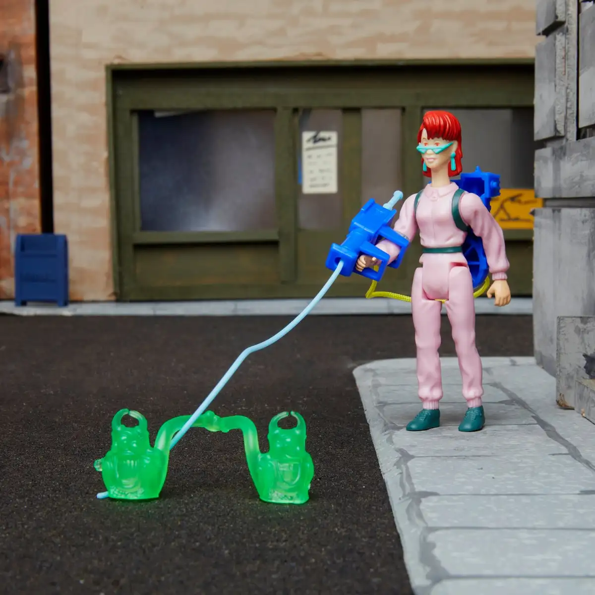 The Real Ghostbusters Kenner Classics Janine Melnitz and Louis Tully 40th Anniversary Set 04