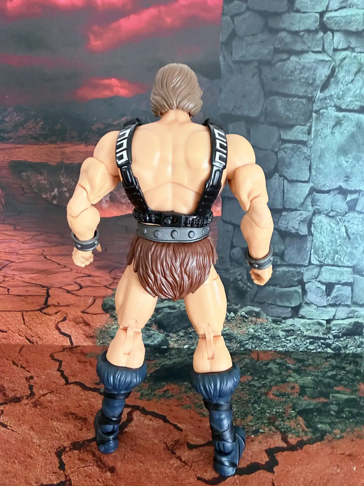 Wundar Masterverse Vintage Collection In Hand 6