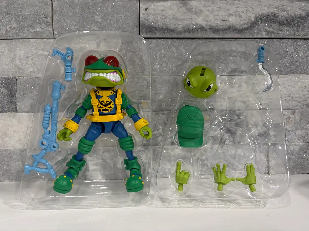 Bucky O'Hare Aniverse Storm Toad Trooper IH 3