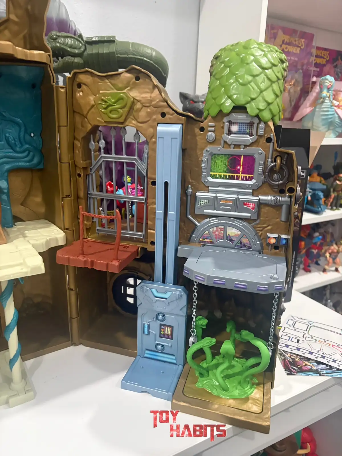 MOTU Origins Snake Lair Playset TS IH 12