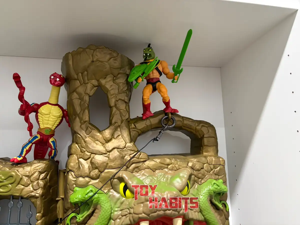 MOTU Origins Snake Lair Playset TS IH 15