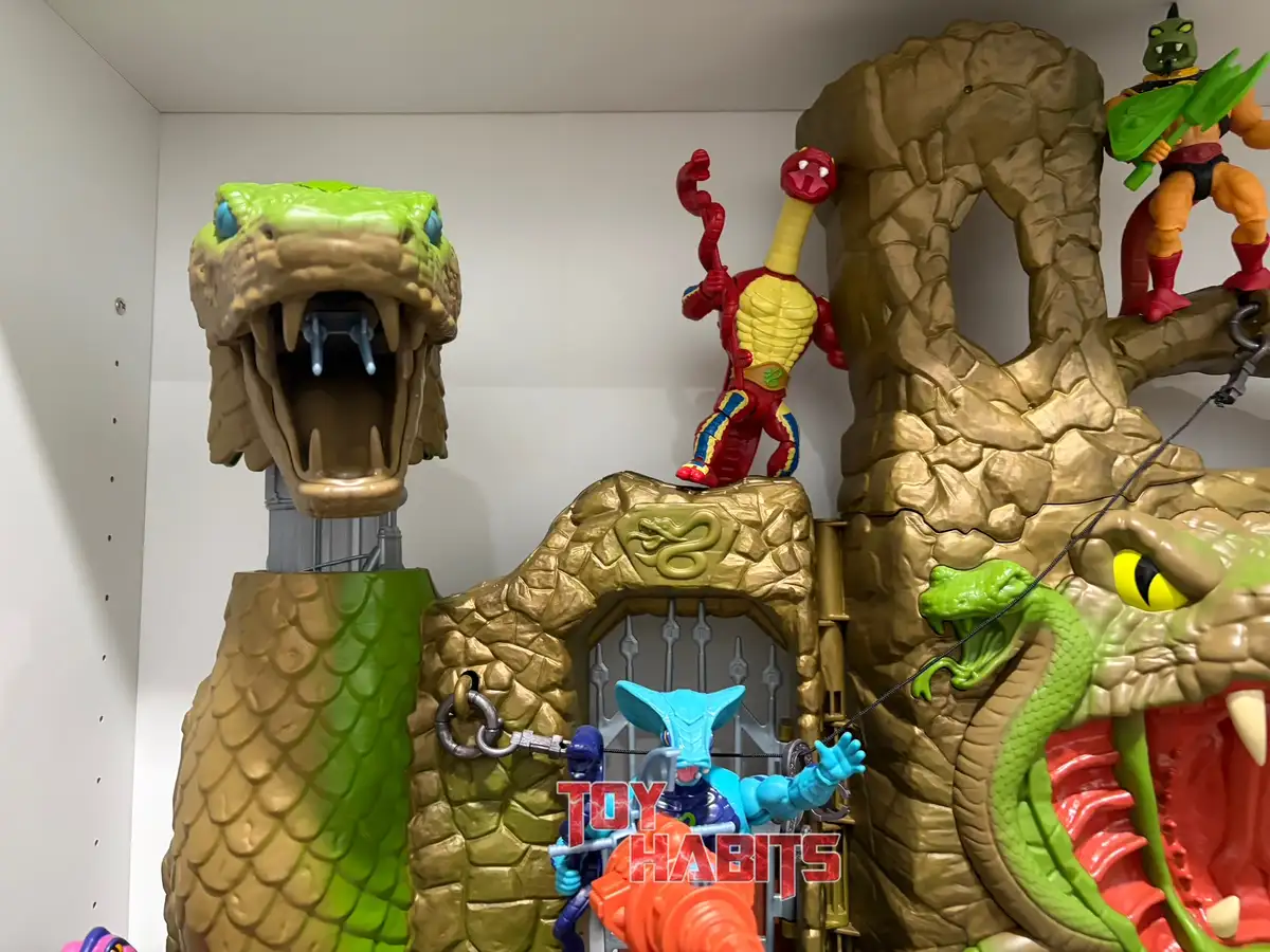 MOTU Origins Snake Lair Playset TS IH 16