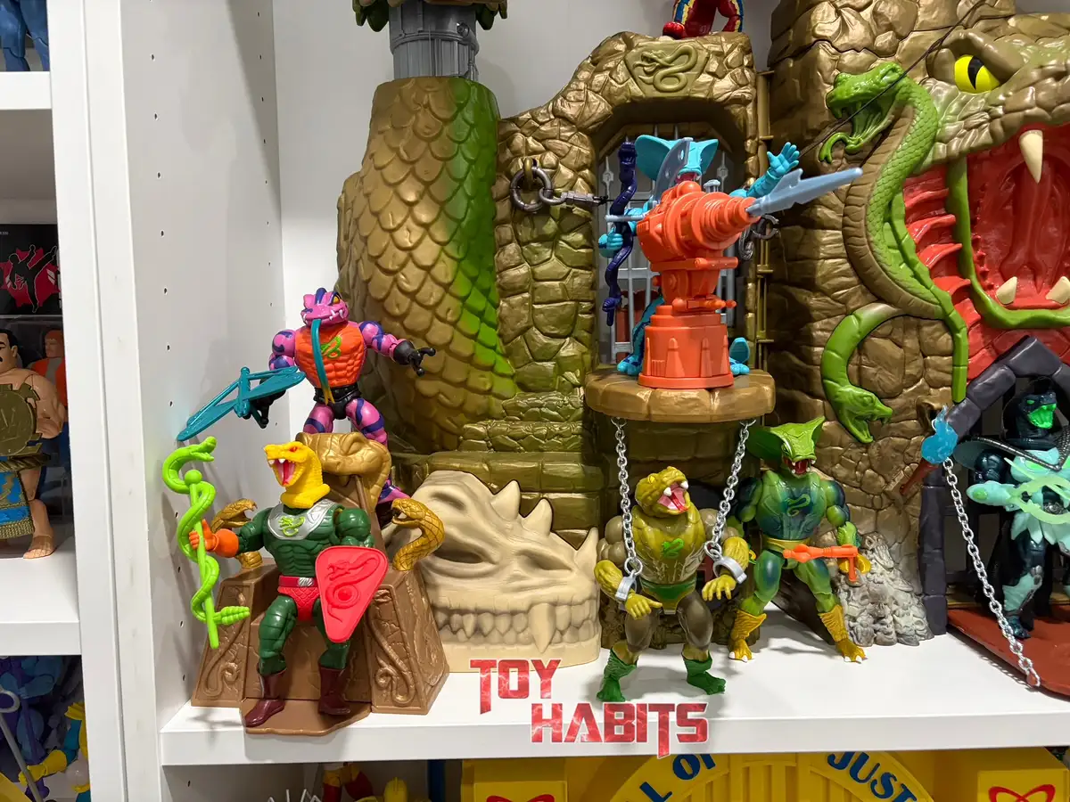 MOTU Origins Snake Lair Playset TS IH 17