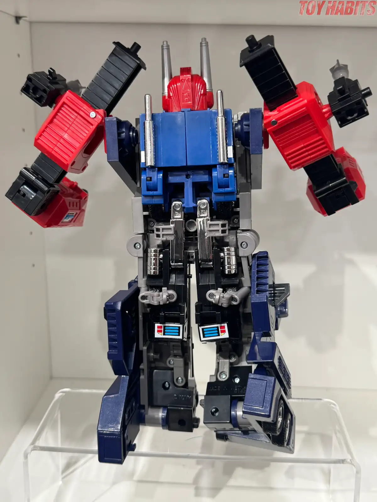 Delta Magnus C 11 Transformers Missing Link Review 26
