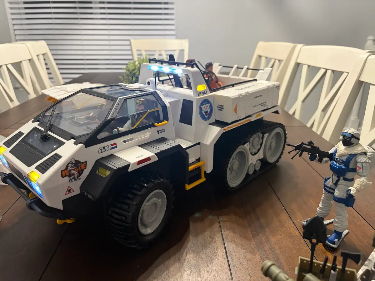 GI Joe Classified Series Haslab Snow Cat IH TS 29