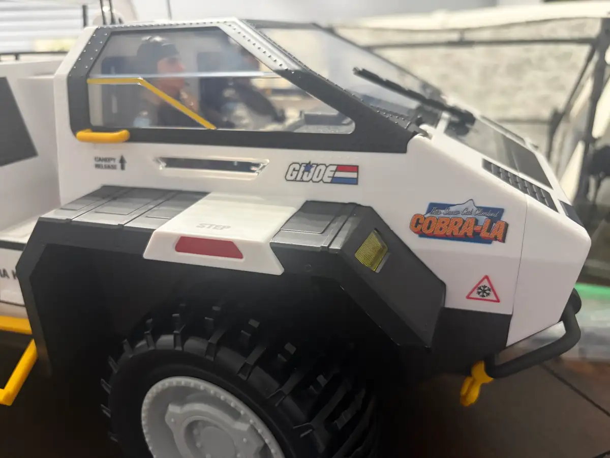 GI Joe Classified Series Haslab Snow Cat IH TS 30