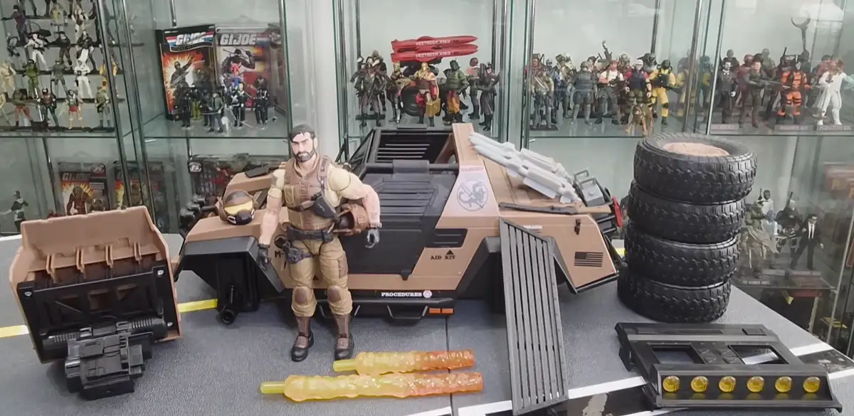 GI Joe Classified Series Vamp Mark II & Clutch IH 16
