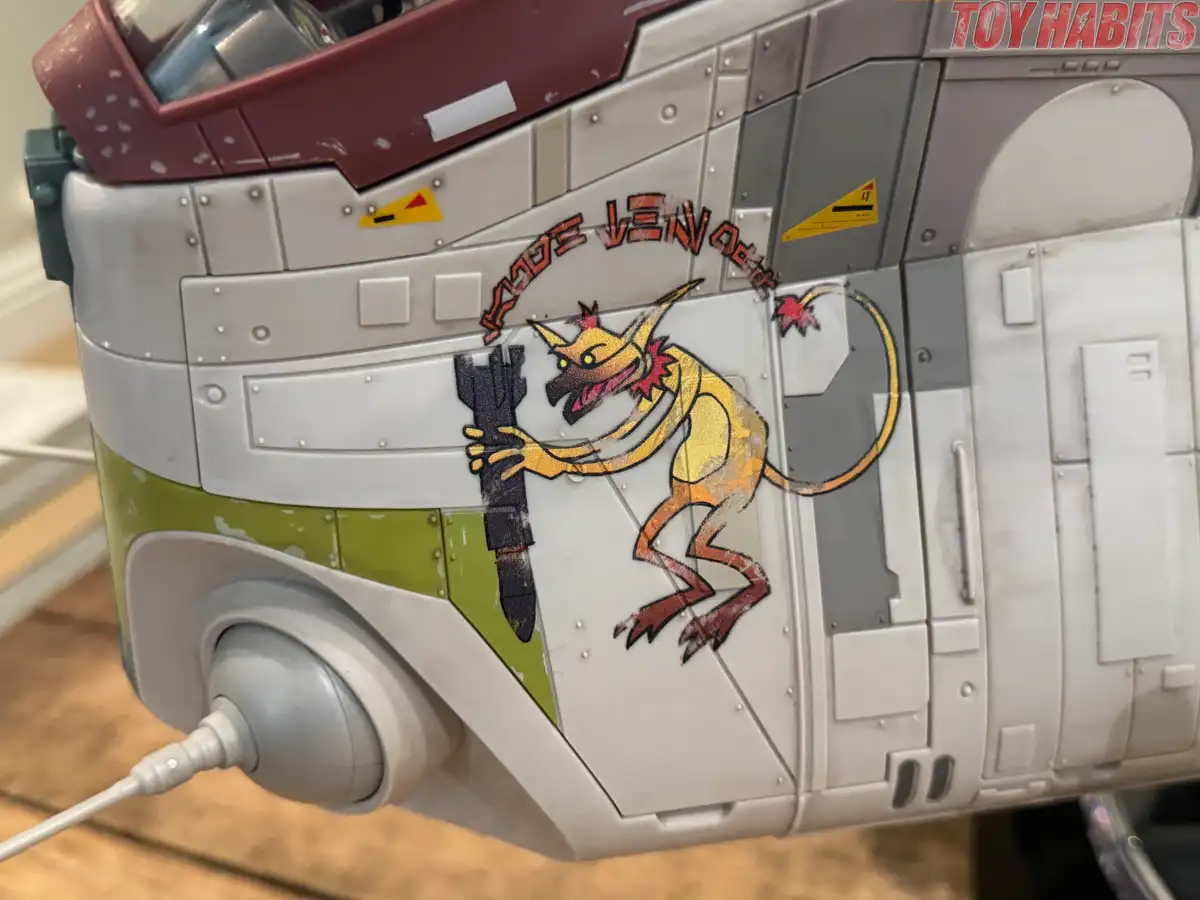 LAAT i Republic Gunship Star Wars HasLab In Hand Review 14