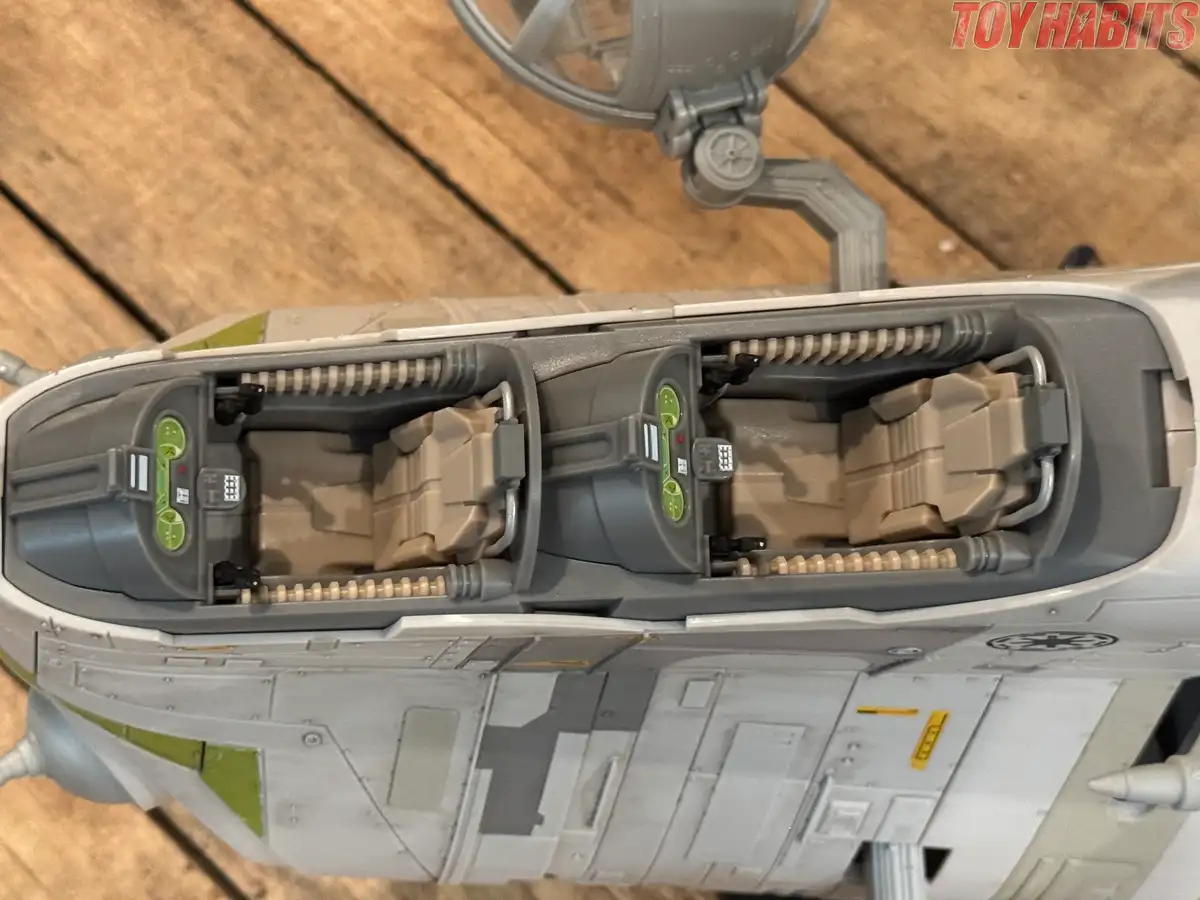 LAAT i Republic Gunship Star Wars HasLab In Hand Review 21