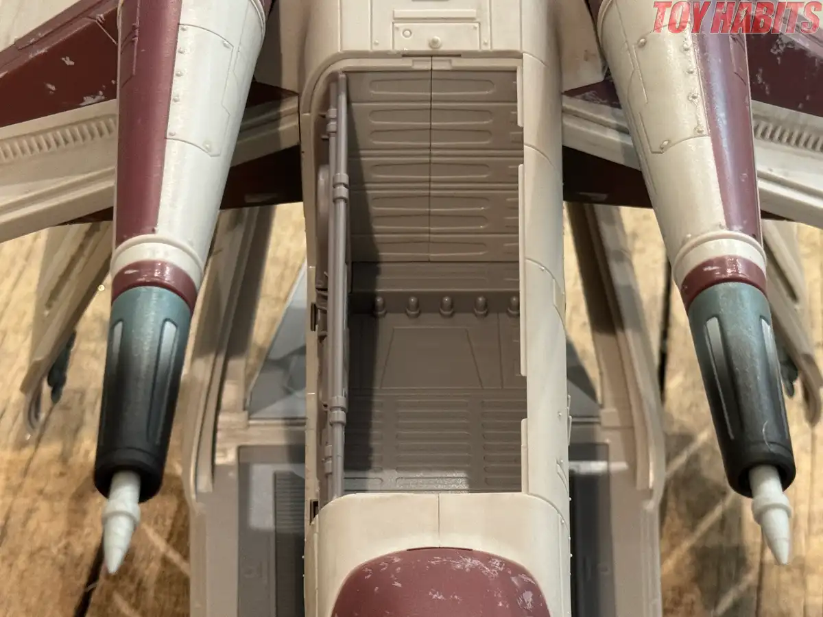 LAAT i Republic Gunship Star Wars HasLab In Hand Review 34