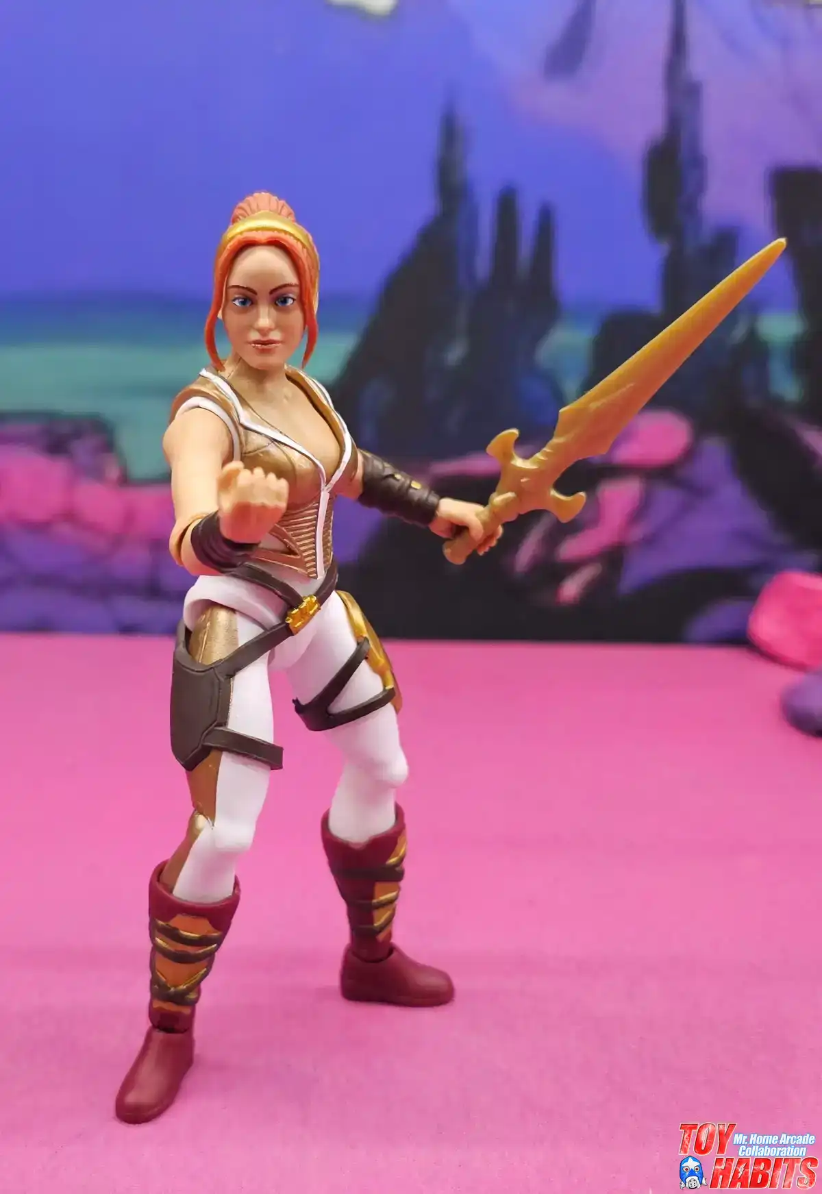 Teela MOTU Origins Movie In Hand Images 13mm