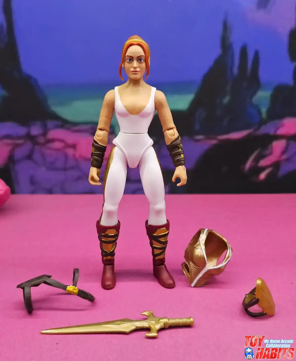 Teela MOTU Origins Movie In Hand Images 3cc