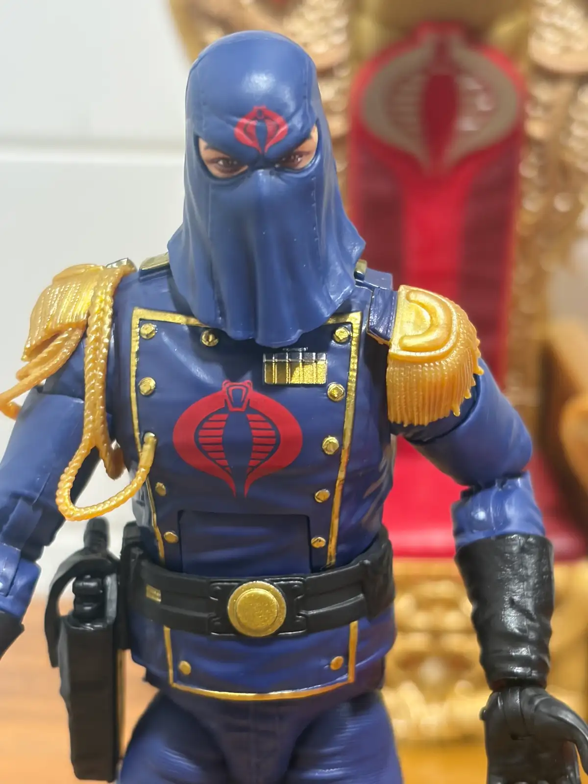 GI Joe Classified Series Cobra Commander with Throne Set IH 22