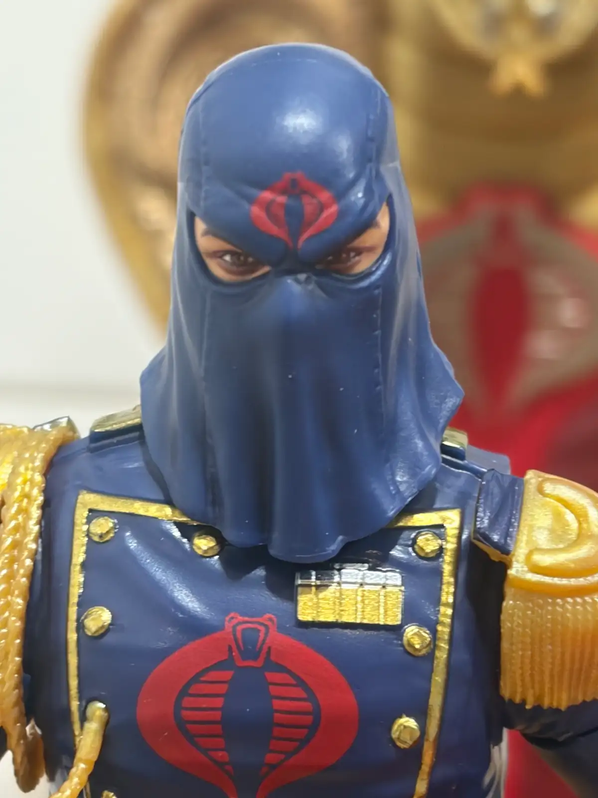 GI Joe Classified Series Cobra Commander with Throne Set IH 24